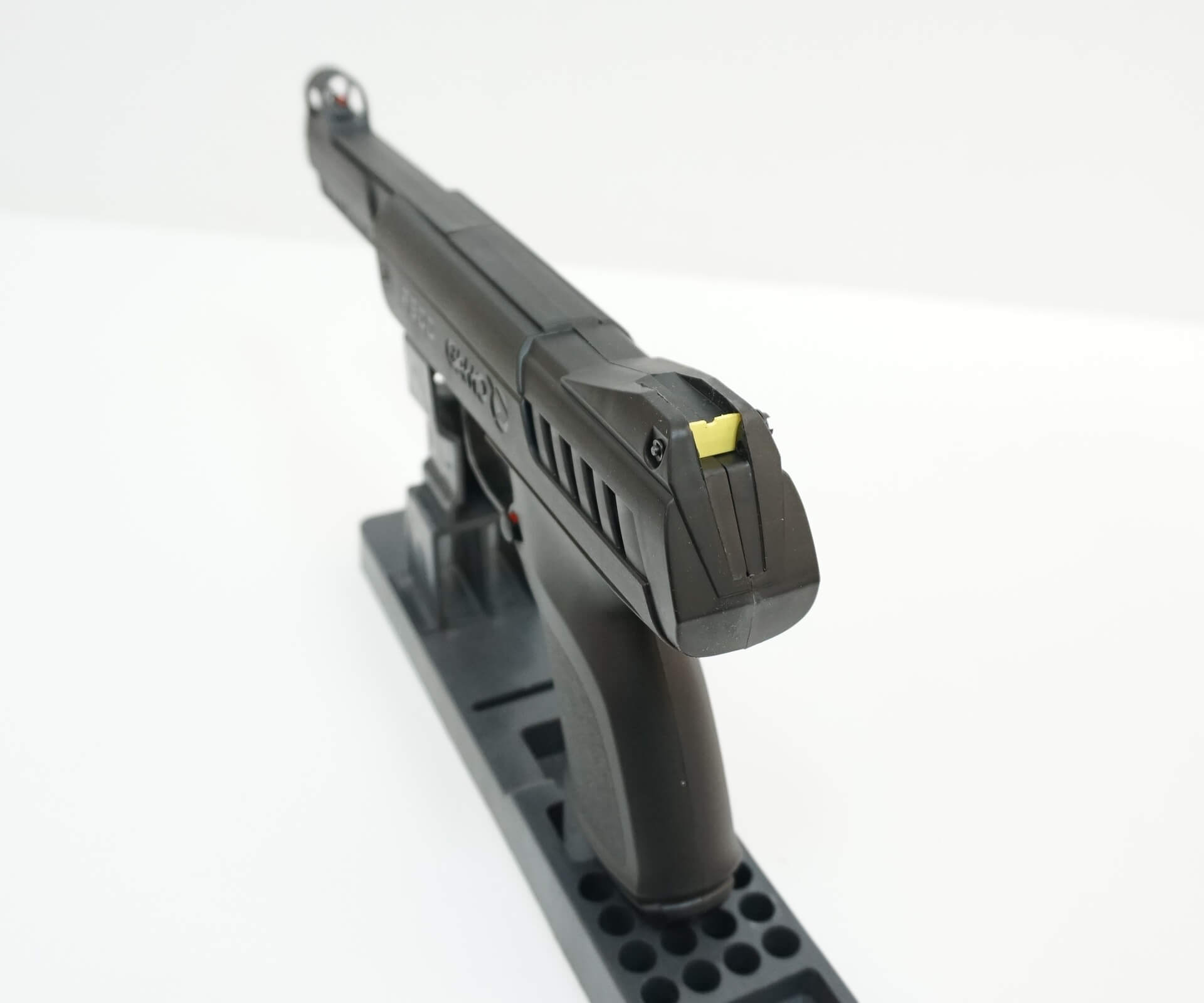 Пневматический пистолет Gamo P-900 4,5 мм