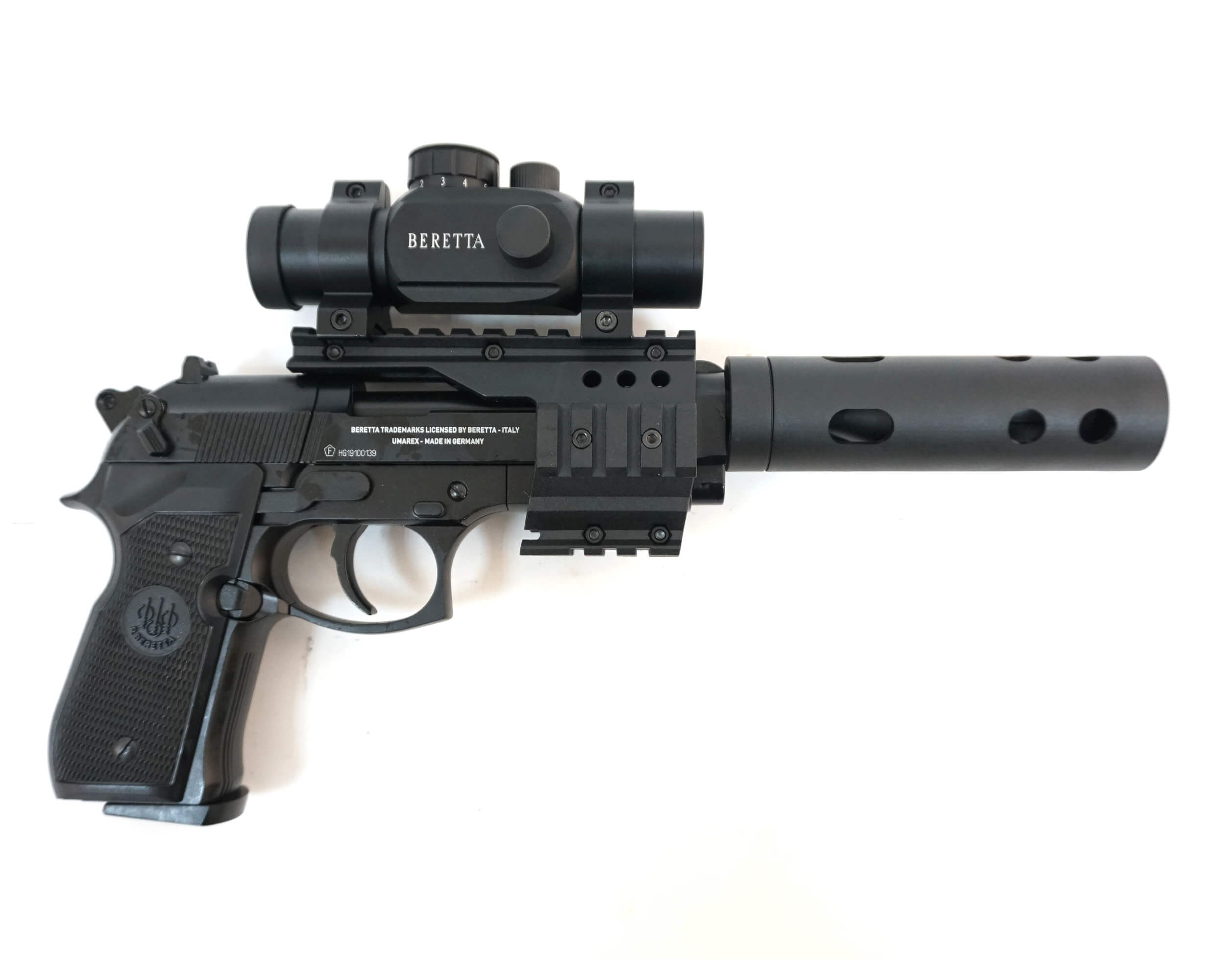 Пневматический пистолет Umarex Beretta 92 FS XX-TREME (глушитель, коллиматор) 4,5 мм 