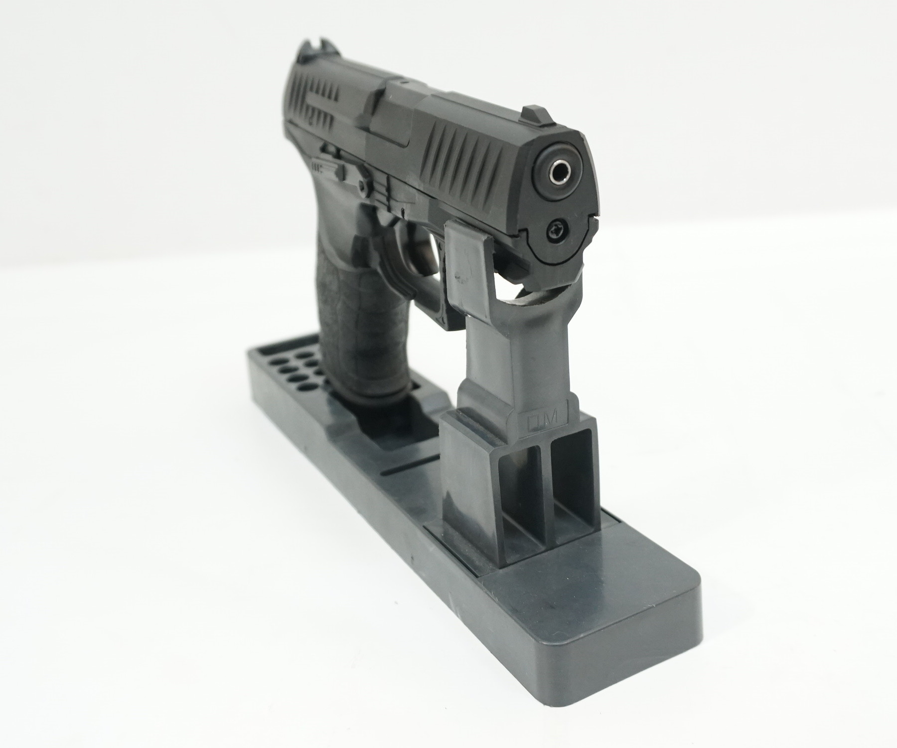 Пневматический пистолет Umarex Walther PPQ 4,5 мм