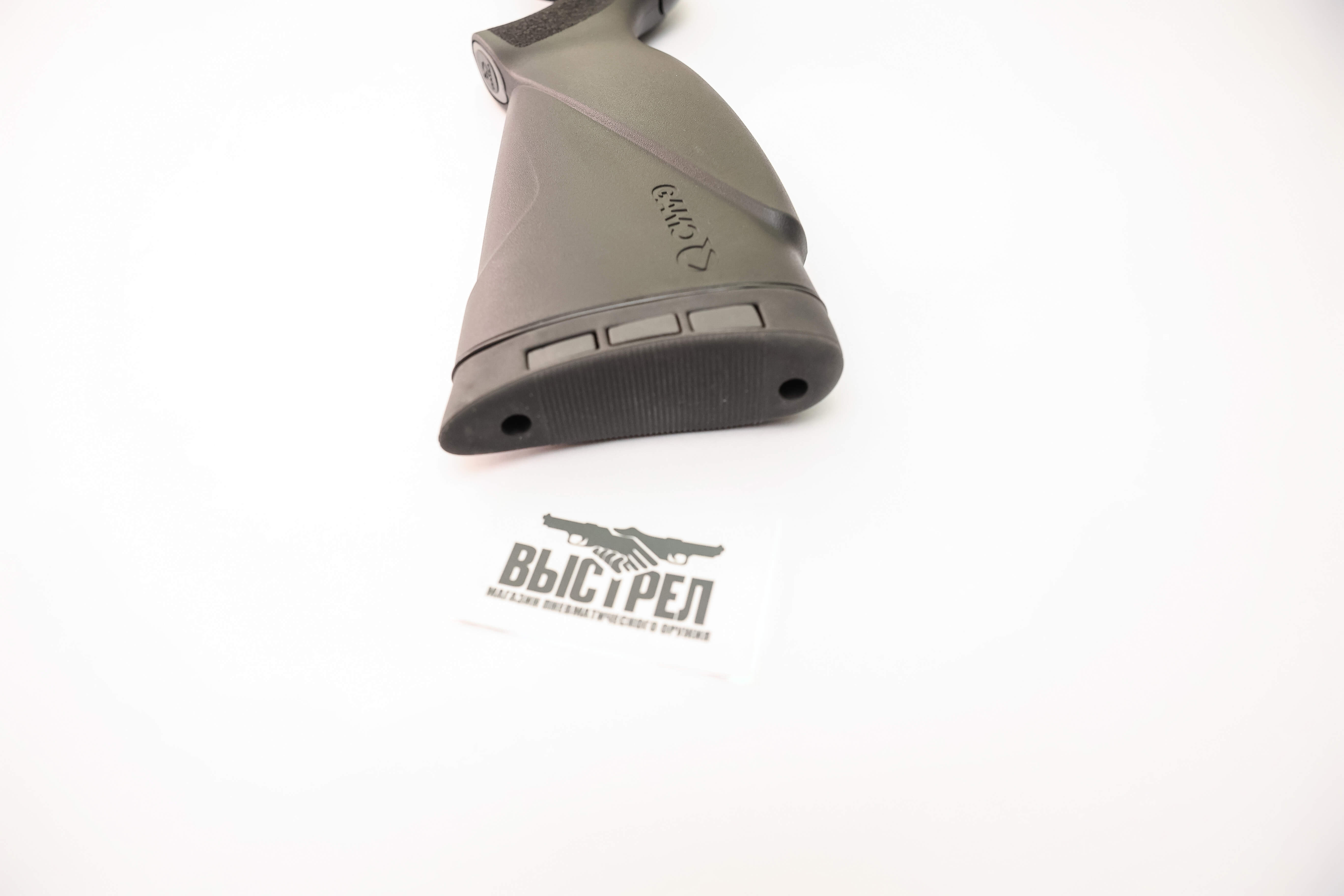 Пневматическая винтовка Gamo Black Shadow 4,5 мм