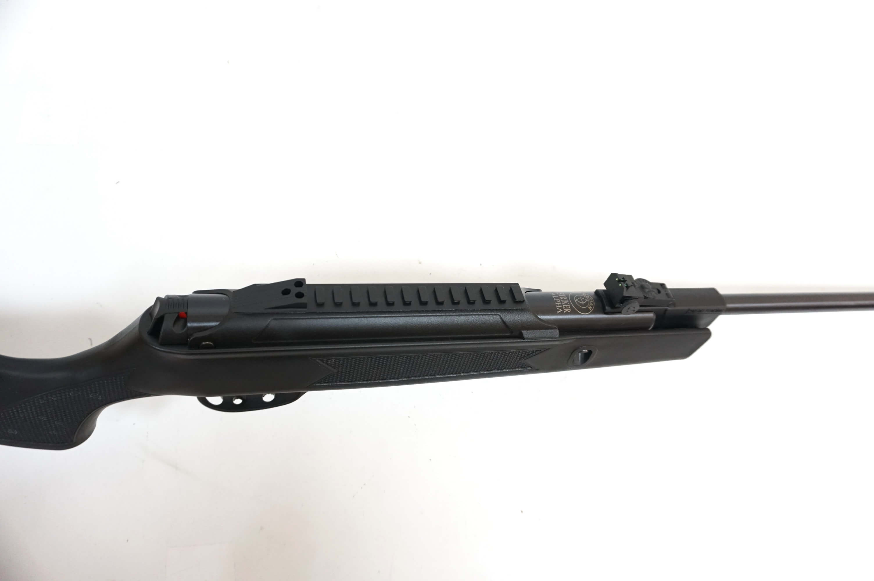 Пневматическая винтовка Hatsan Striker Alpha 4,5 мм